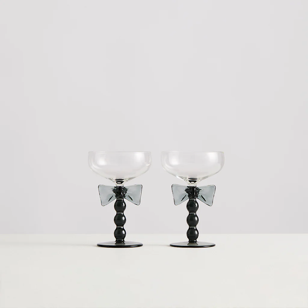 2 Black Bow Coupes - Image 4