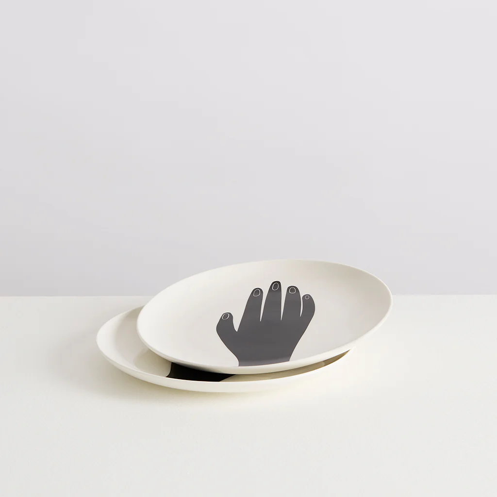 Les Mains Dinner Plates | Black - Image 3
