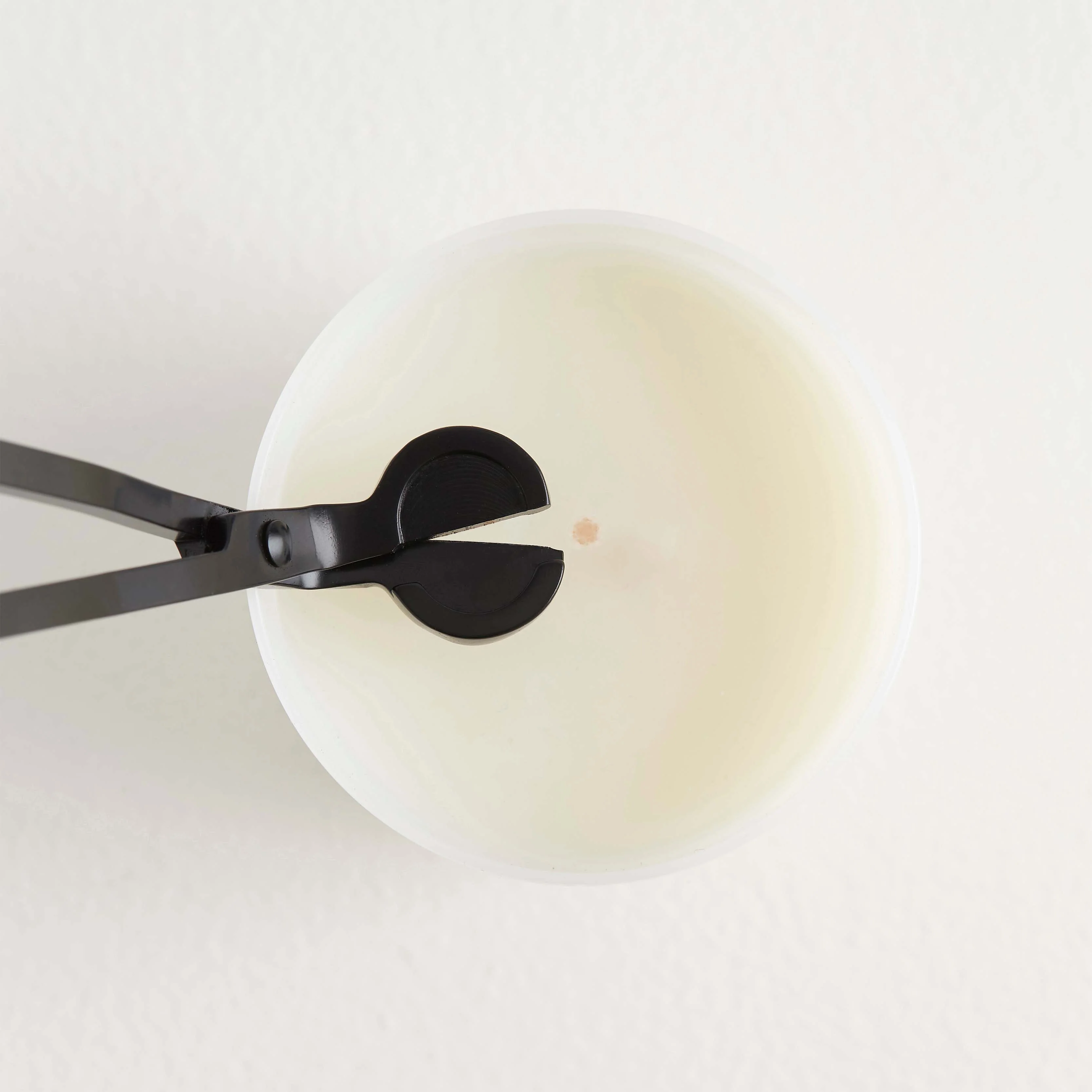 Le Rouge Mini Scented Candle - Image 3